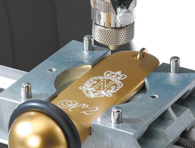 Pen engraving with the M40 Machine