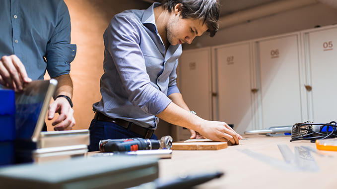 Engraving, cutting and milling equipment for fab labs and training centres