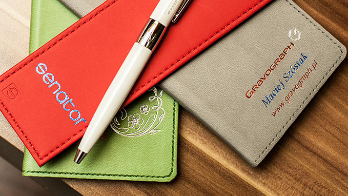 Personalization of office supplies with the Artfoil™ solution