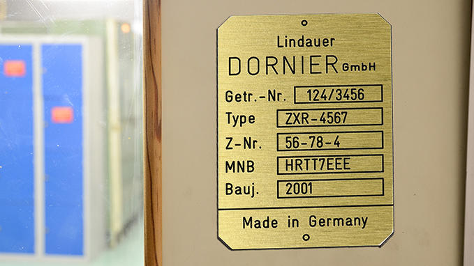 Machine identification plate in Gravostral™