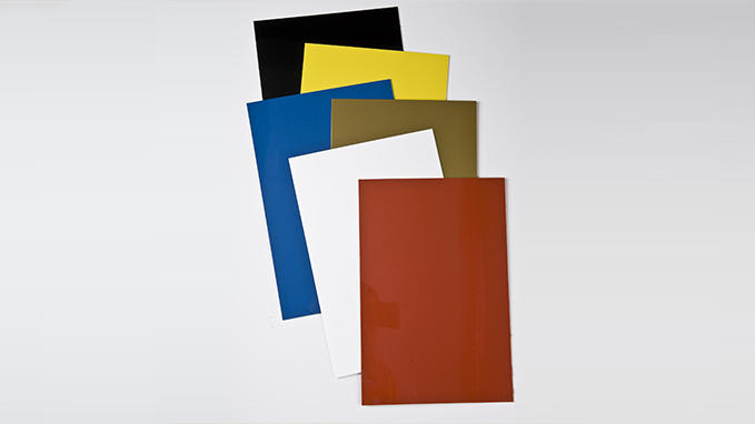 Gravoply™ Laser is available in a wide range of colours