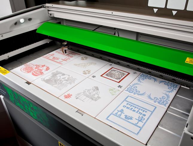 Marking on metal with fibre laser