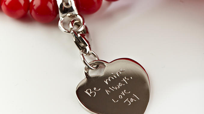   Personalisation of jewellery with the Dedicace® solution