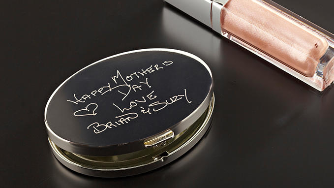 Personalisation of beauty products with the Dedicace® solution