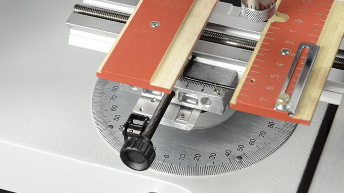 Large-size holder for IM3 pantograph 
