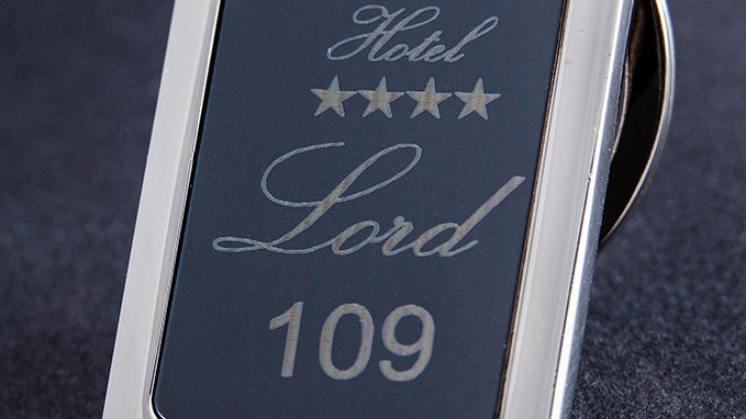 Engraving of key fobs for the hotel industry
